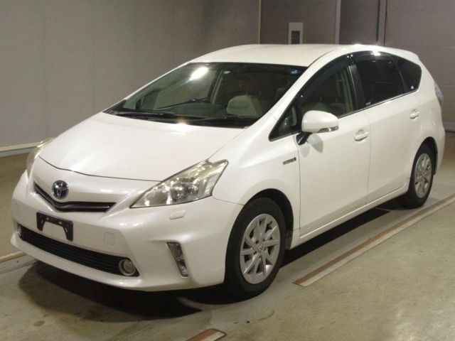 137 TOYOTA PRIUS ALPHA ZVW40W 2011 г. (TAA Hyogo)